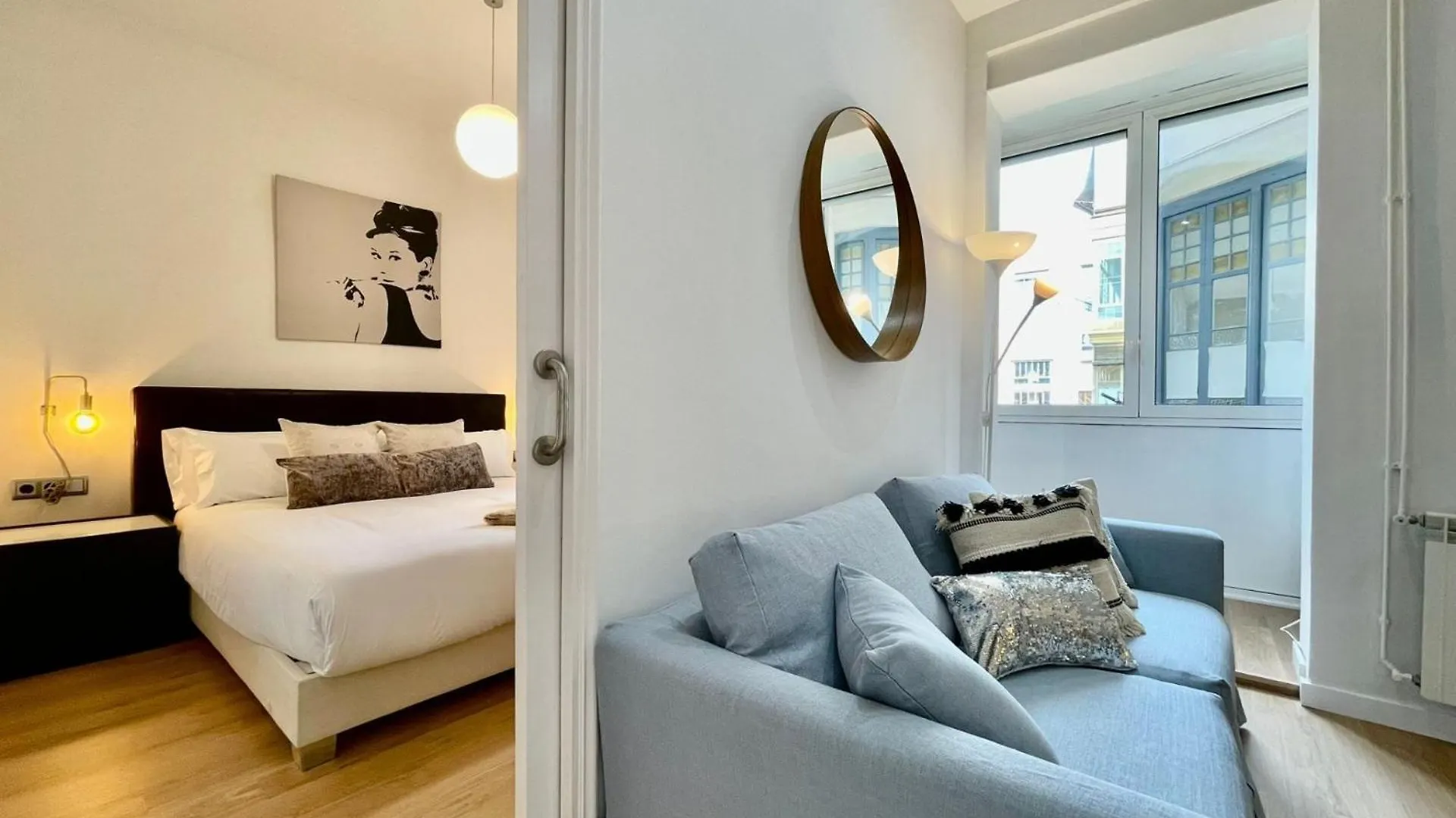 Barcelonaforrent The Gaudi Suites 0*, Barcelona
